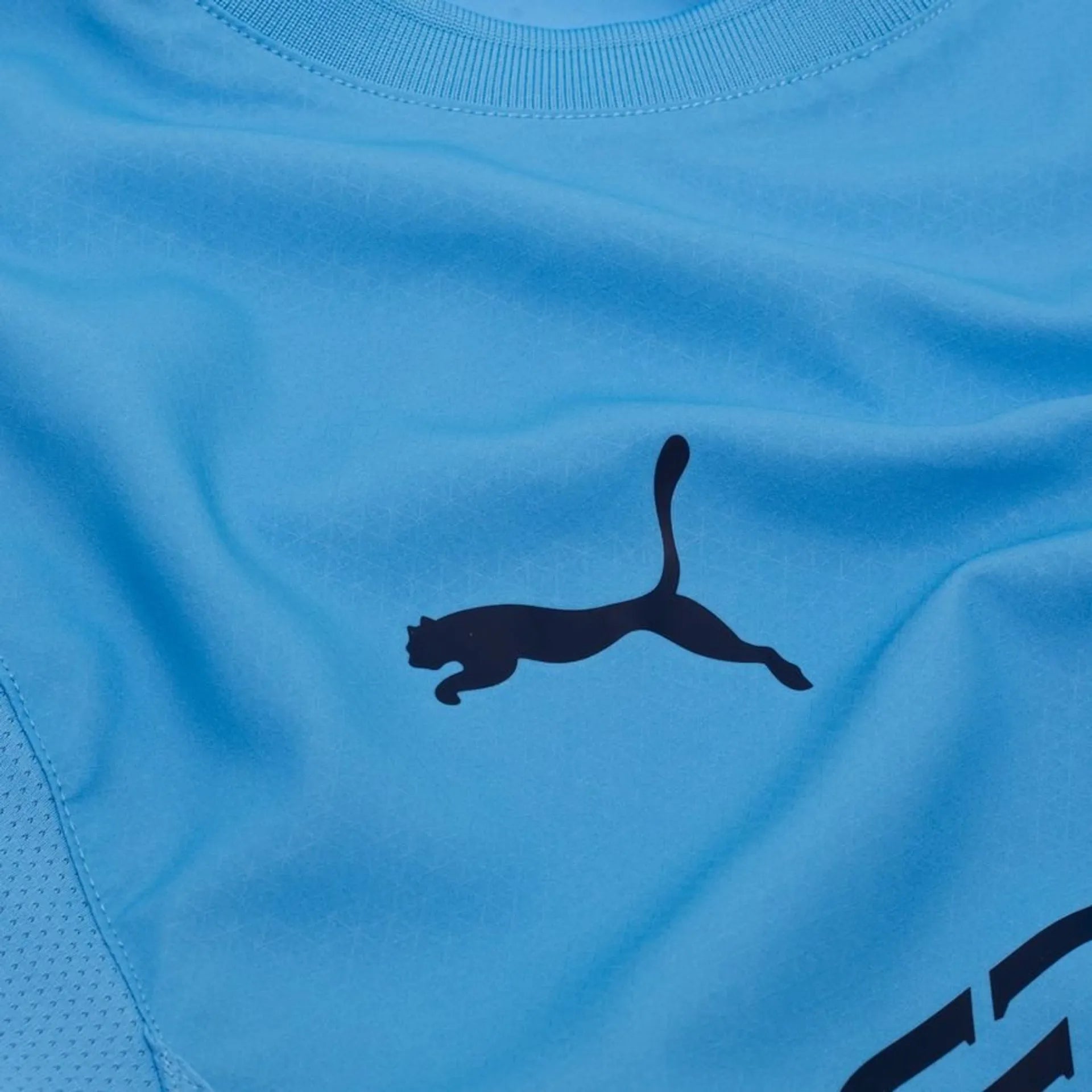 Manchester City Home Shirt 2025/26 Player Edition